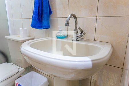 Casa à venda com 214m², 2 quartos e 3 vagas Casa à venda com 214m², 2 quartos e 3 vagasDetalhe do Banheiro do Salão de Festas