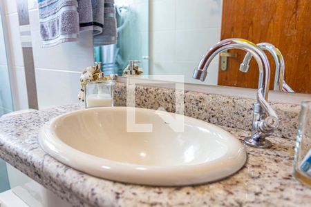 Casa à venda com 214m², 2 quartos e 3 vagas Casa à venda com 214m², 2 quartos e 3 vagasDetalhe do Banheiro