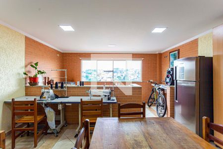 Casa à venda com 214m², 2 quartos e 3 vagas Casa à venda com 214m², 2 quartos e 3 vagasSalão de Festas