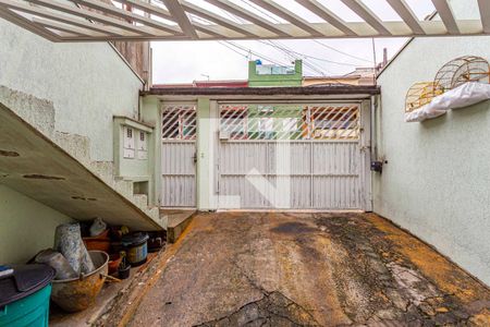 Casa à venda com 214m², 2 quartos e 3 vagas Casa à venda com 214m², 2 quartos e 3 vagasGaragem