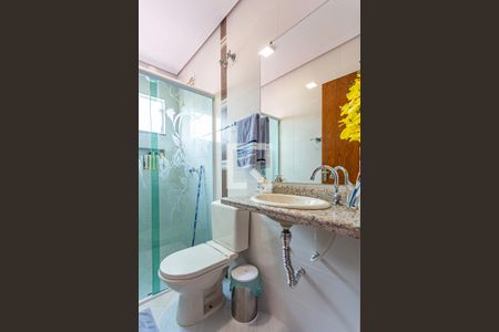 Casa à venda com 214m², 2 quartos e 3 vagas Casa à venda com 214m², 2 quartos e 3 vagasBanheiro