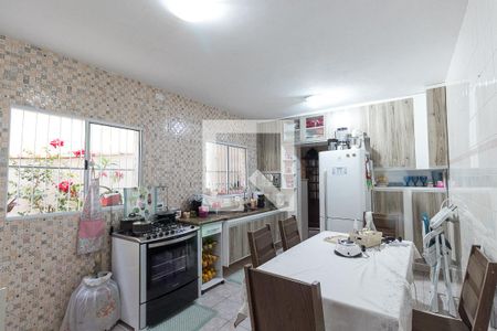 Casa à venda com 210m², 4 quartos e 4 vagasCozinha