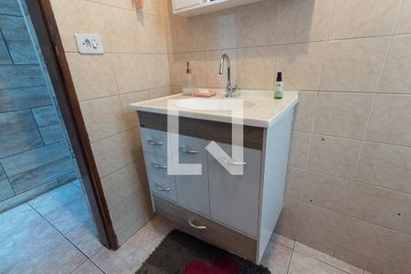 Casa à venda com 210m², 4 quartos e 4 vagasBanheiro 2