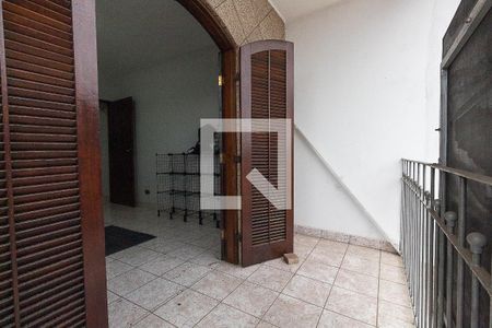 Casa à venda com 210m², 4 quartos e 4 vagasSacada