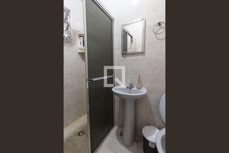 Casa à venda com 210m², 4 quartos e 4 vagasBanheiro 1