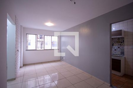 Sala de apartamento para alugar com 2 quartos, 66m² em Centro, São Gonçalo