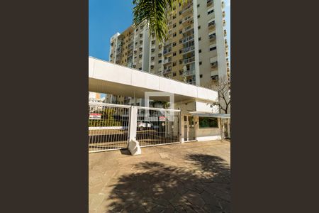 Apartamento à venda com 89m², 2 quartos e 1 vaga Apartamento à venda com 89m², 2 quartos e 1 vagaFachada e portaria