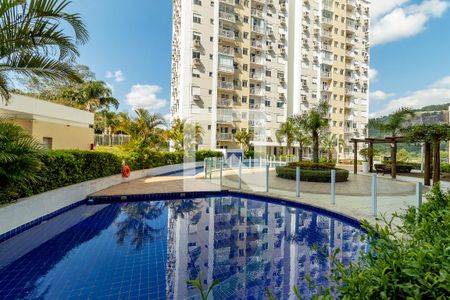 Apartamento à venda com 89m², 2 quartos e 1 vaga Apartamento à venda com 89m², 2 quartos e 1 vagaÁrea comum - Piscina