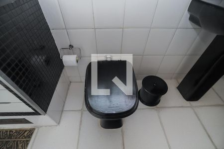 Casa à venda com 120m², 5 quartos e 3 vagasBanheiro 1