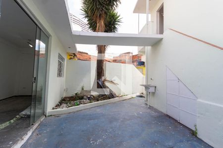 Casa à venda com 130m², 3 quartos e 2 vagas Casa à venda com 130m², 3 quartos e 2 vagasQuintal
