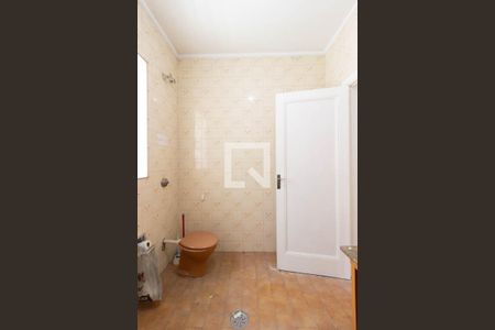 Casa à venda com 130m², 3 quartos e 2 vagas Casa à venda com 130m², 3 quartos e 2 vagasBanheiro