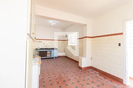 Casa à venda com 130m², 3 quartos e 2 vagas Casa à venda com 130m², 3 quartos e 2 vagasCozinha