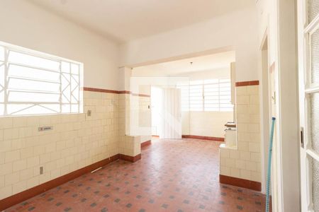 Casa à venda com 130m², 3 quartos e 2 vagas Casa à venda com 130m², 3 quartos e 2 vagasCozinha