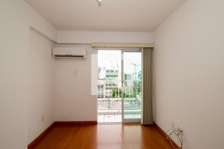 Apartamento à venda com 70m², 2 quartos e 1 vagaSala