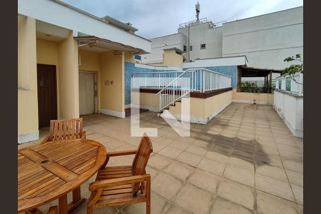 Apartamento à venda com 70m², 2 quartos e 1 vagaÁrea comum - Piscina