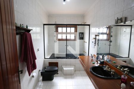 Casa à venda com 540m², 3 quartos e 6 vagasBanheiro da Suíte