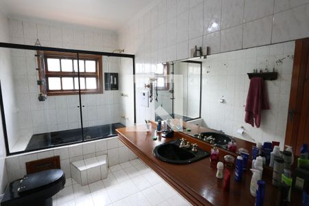 Casa à venda com 540m², 3 quartos e 6 vagasBanheiro da Suíte