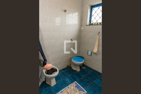 Casa à venda com 282m², 3 quartos e 4 vagas Casa à venda com 282m², 3 quartos e 4 vagasBanheiro da Suíte