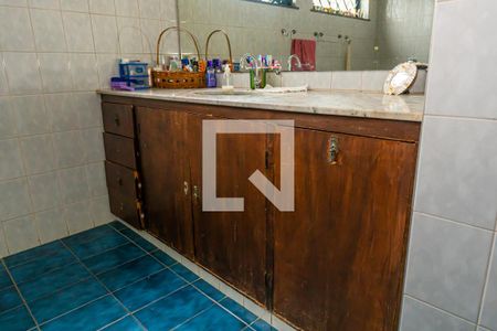 Casa à venda com 282m², 3 quartos e 4 vagas Casa à venda com 282m², 3 quartos e 4 vagasBanheiro da Suíte