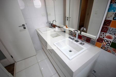 Apartamento à venda com 200m², 3 quartos e 3 vagasSuíte 2