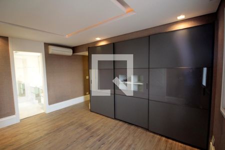 Apartamento à venda com 200m², 3 quartos e 3 vagasSuíte 3