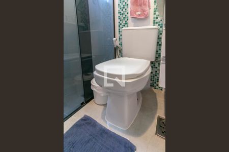 Apartamento à venda com 70m², 3 quartos e 1 vaga Apartamento à venda com 70m², 3 quartos e 1 vagaBanheiro Social