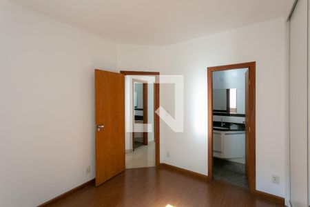 Apartamento à venda com 70m², 3 quartos e 2 vagas Apartamento à venda com 70m², 3 quartos e 2 vagasQuarto 3 - Suíte