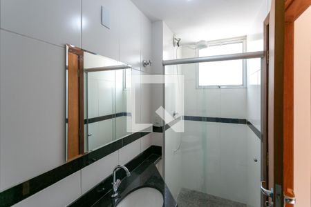Apartamento à venda com 70m², 3 quartos e 2 vagas Apartamento à venda com 70m², 3 quartos e 2 vagasBanheiro da Suíte 2