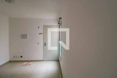 Sala de apartamento para alugar com 2 quartos, 47m² em Vila Indiana, Taboão da Serra