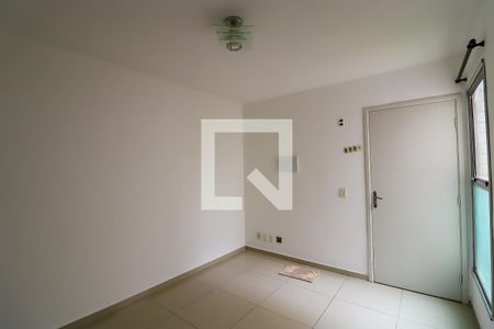 Sala de apartamento para alugar com 2 quartos, 47m² em Vila Indiana, Taboão da Serra