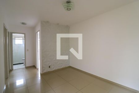 Sala de apartamento para alugar com 2 quartos, 47m² em Vila Indiana, Taboão da Serra