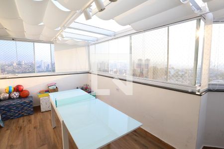 Apartamento à venda com 240m², 2 quartos e 2 vagasVaranda