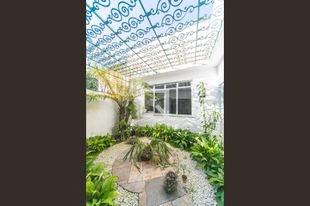 Casa à venda com 900m², 3 quartos e 10 vagas Casa à venda com 900m², 3 quartos e 10 vagasJardim de Inverno