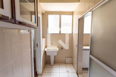Apartamento à venda com 120m², 4 quartos e 2 vagas Apartamento à venda com 120m², 4 quartos e 2 vagasÁrea de Serviço