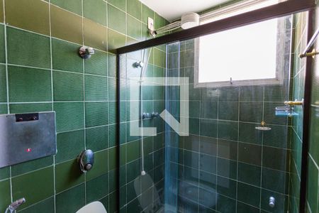 Apartamento à venda com 120m², 4 quartos e 2 vagas Apartamento à venda com 120m², 4 quartos e 2 vagasBanheiro da Suíte