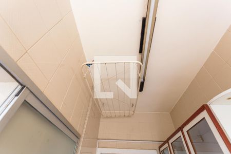 Apartamento à venda com 120m², 4 quartos e 2 vagas Apartamento à venda com 120m², 4 quartos e 2 vagasVaral