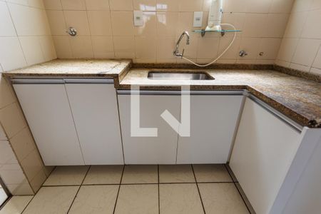 Apartamento à venda com 120m², 4 quartos e 2 vagas Apartamento à venda com 120m², 4 quartos e 2 vagasArmário da Cozinha