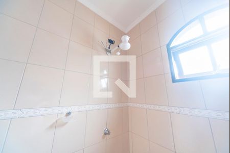 Casa para alugar com 280m², 3 quartos e 2 vagasChuveiro