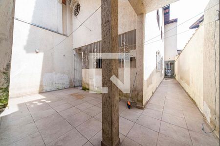 Casa para alugar com 280m², 3 quartos e 2 vagasQuintal Fundos