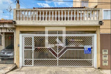 Casa para alugar com 280m², 3 quartos e 2 vagasFachada