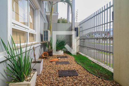 Casa à venda com 120m², 3 quartos e 2 vagasPátio