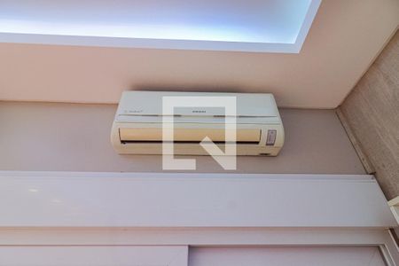 Casa à venda com 120m², 3 quartos e 2 vagasDetalhe da Suite