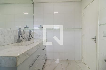 Casa à venda com 120m², 3 quartos e 2 vagasBanheiro da Suíte