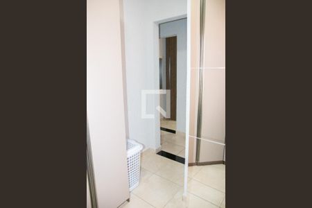 Casa à venda com 170m², 3 quartos e 2 vagasQuarto 5