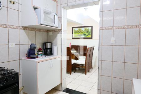 Casa à venda com 128m², 3 quartos e 2 vagas Casa à venda com 128m², 3 quartos e 2 vagasCozinha