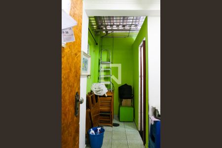 Casa à venda com 128m², 3 quartos e 2 vagas Casa à venda com 128m², 3 quartos e 2 vagasEscritorio