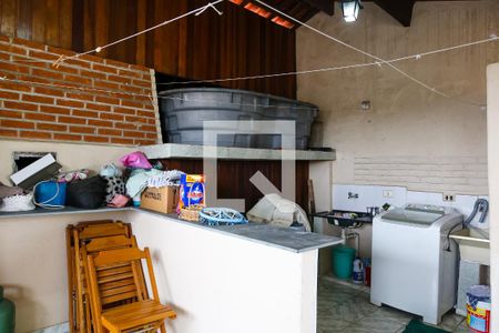 Casa à venda com 128m², 3 quartos e 2 vagas Casa à venda com 128m², 3 quartos e 2 vagasChurrasqueira e Lavanderia