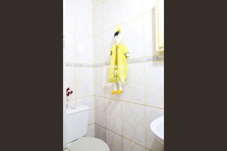 Casa à venda com 128m², 3 quartos e 2 vagas Casa à venda com 128m², 3 quartos e 2 vagasLavabo