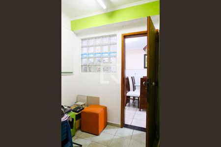 Casa à venda com 128m², 3 quartos e 2 vagas Casa à venda com 128m², 3 quartos e 2 vagasEscritorio