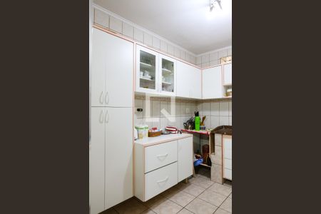 Casa à venda com 128m², 3 quartos e 2 vagas Casa à venda com 128m², 3 quartos e 2 vagasCozinha